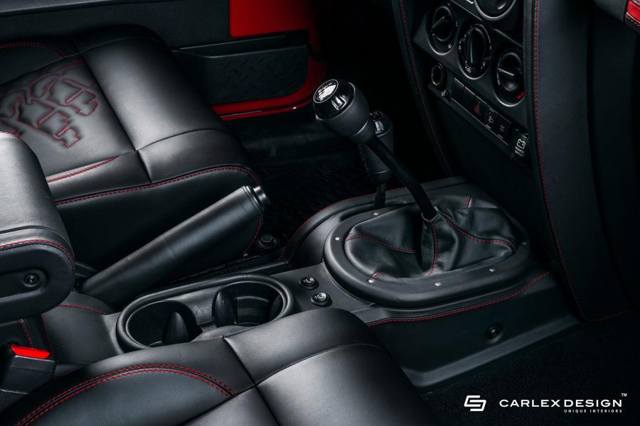 Детали интерьера Jeep Wrangler Unlimited by Carlex Design 2018 года  (фото 11 из 13)